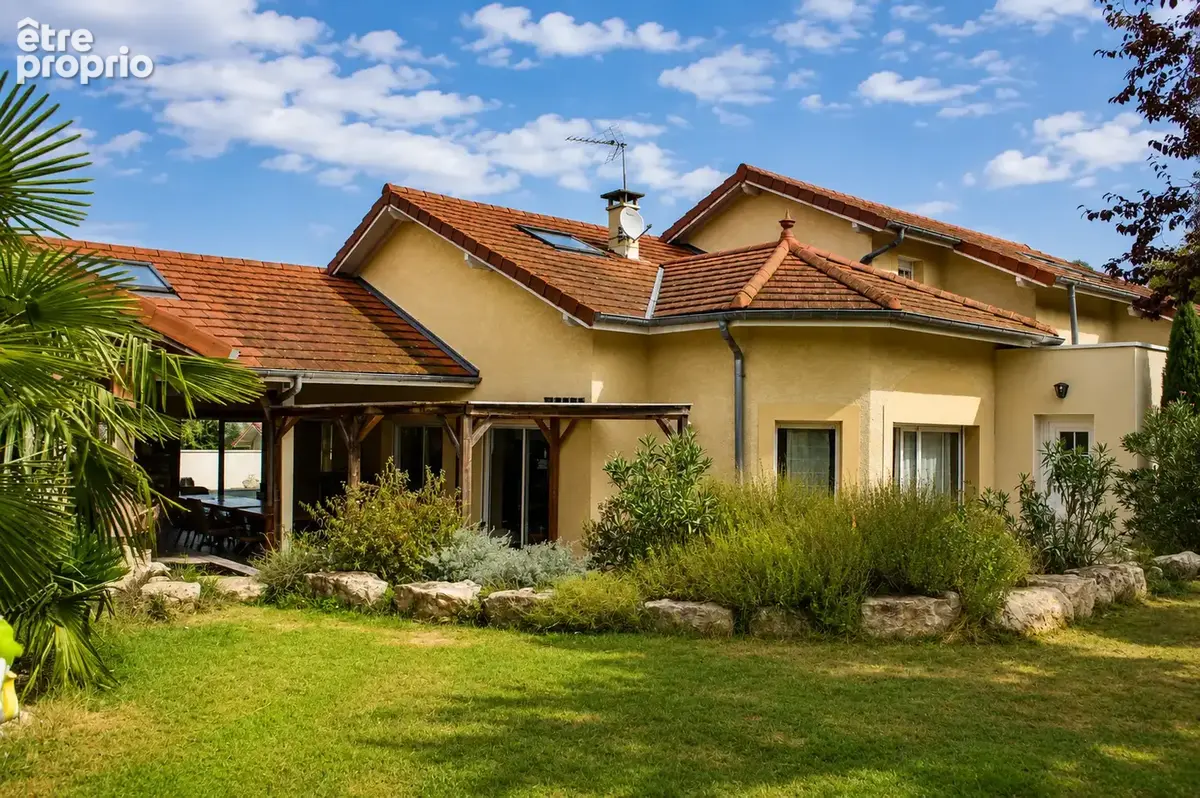 Maison à CHATENAY