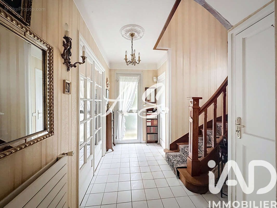 Photo 6 - Maison à VERRIERES-LE-BUISSON