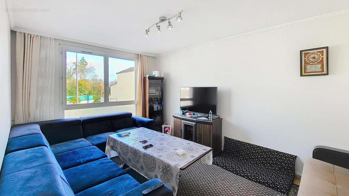 Photo 2 - Maison à THIAIS