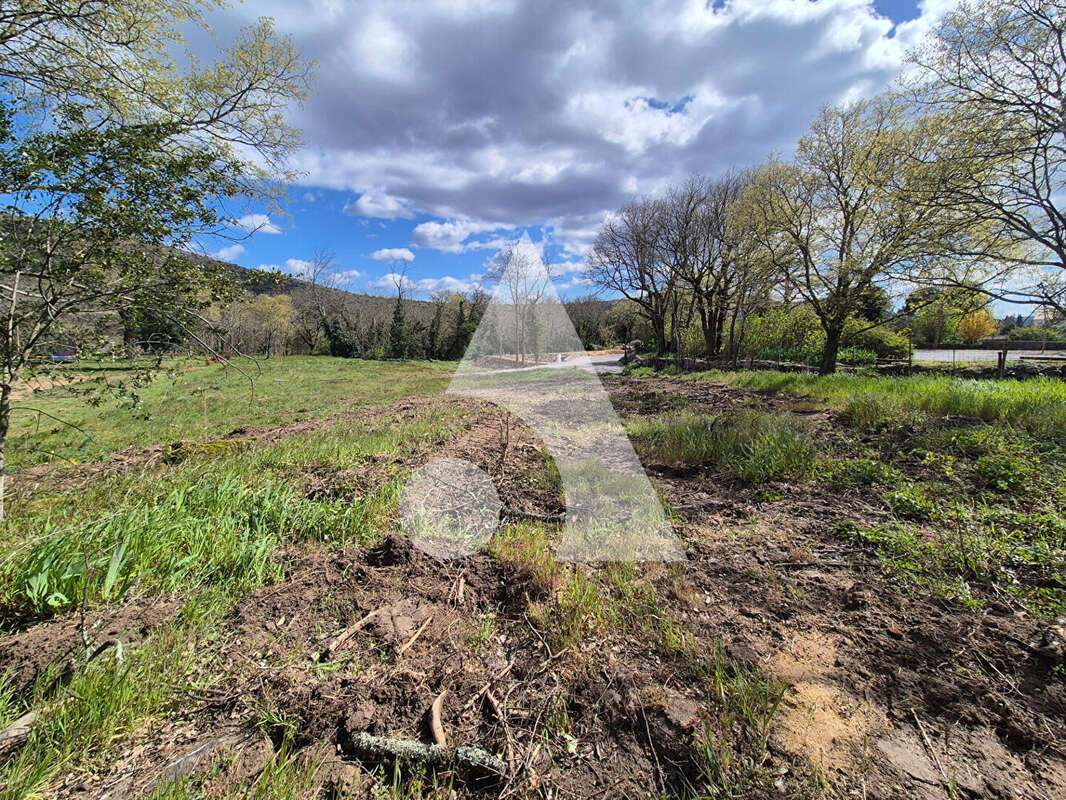 Terrain à LACHAPELLE-SOUS-AUBENAS