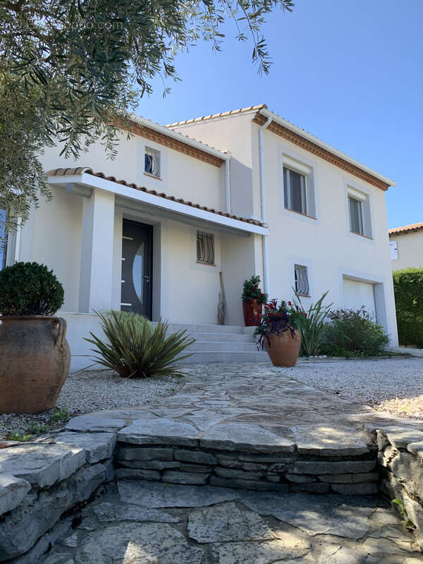 Maison à POUSSAN