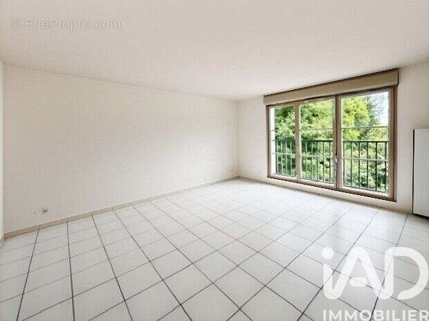Photo 2 - Appartement à BRIE-COMTE-ROBERT
