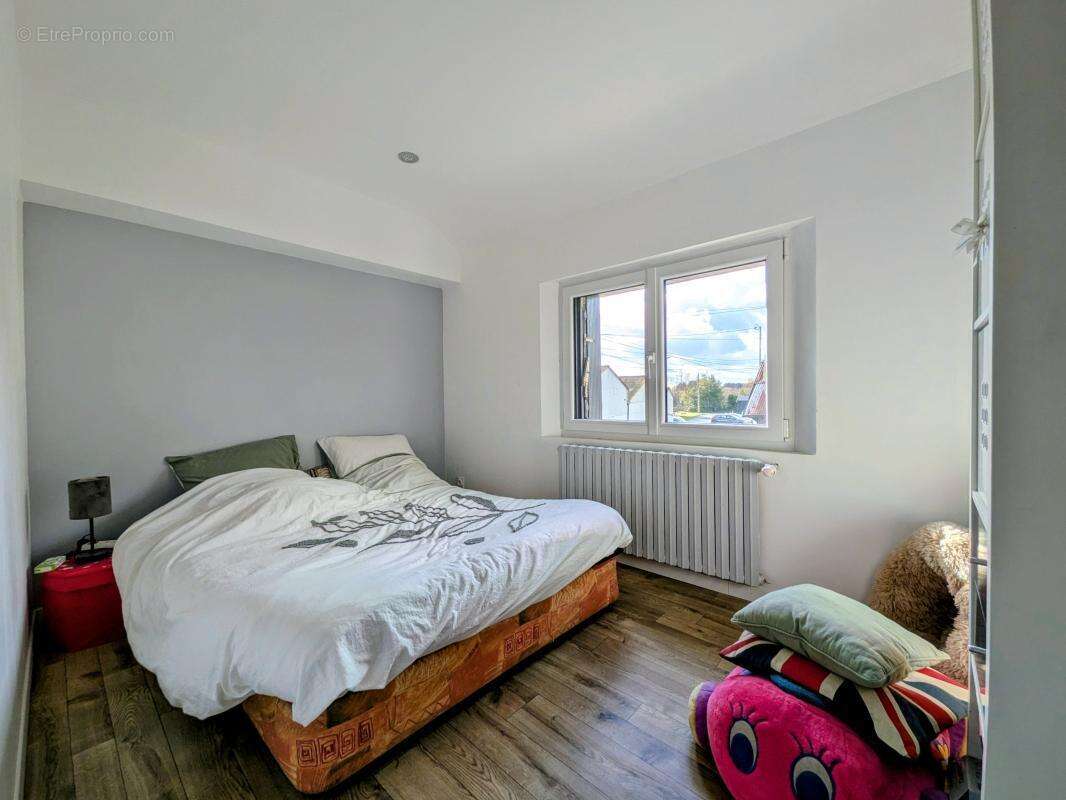 Maison à CINQ-MARS-LA-PILE