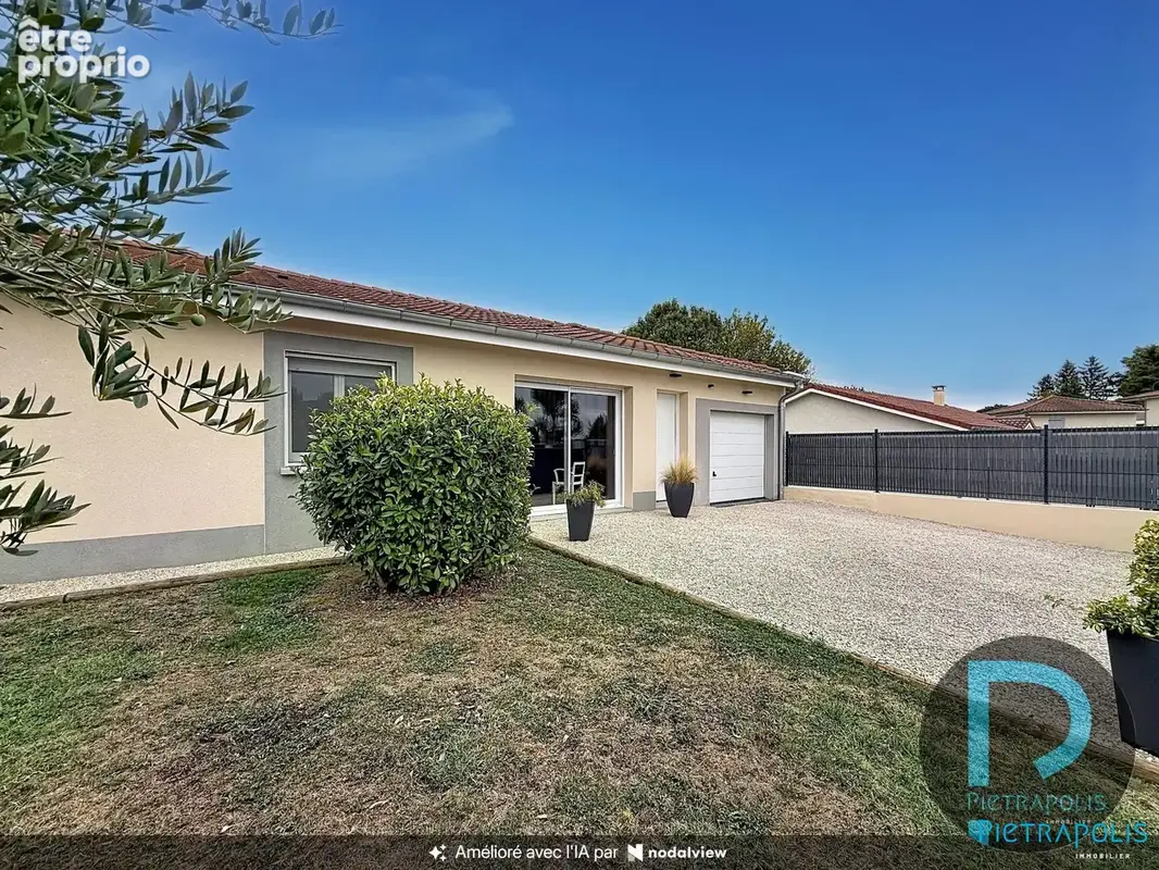Maison 4 pièces 95 m² à vendre à Vonnas (01540) - photo 3
