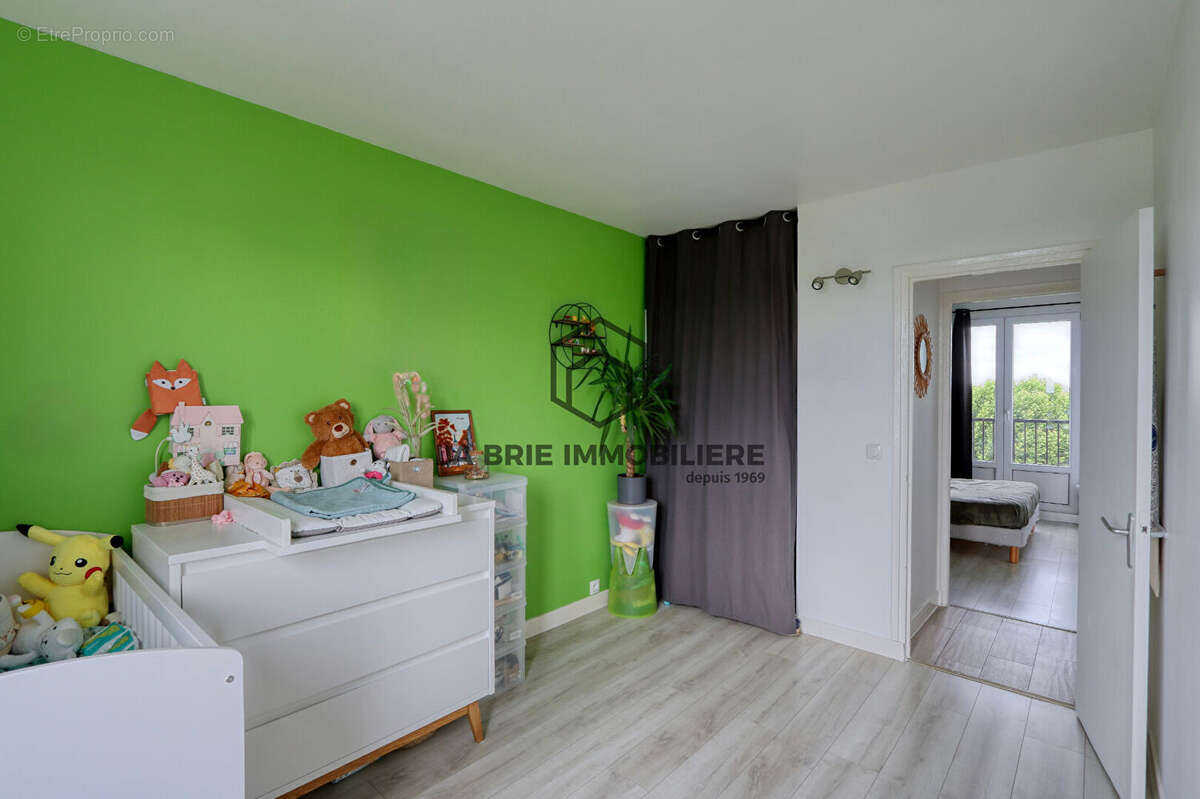 Appartement à BRIE-COMTE-ROBERT