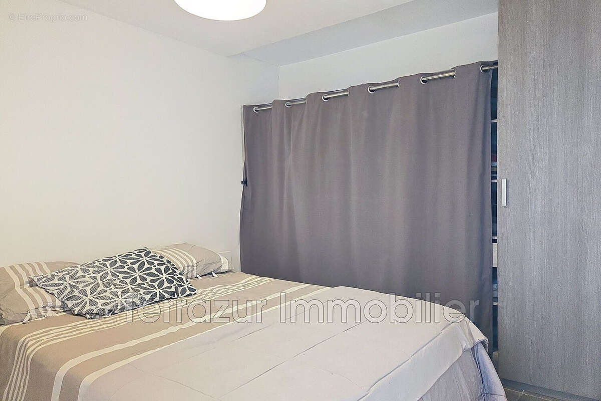 Appartement à VALLAURIS