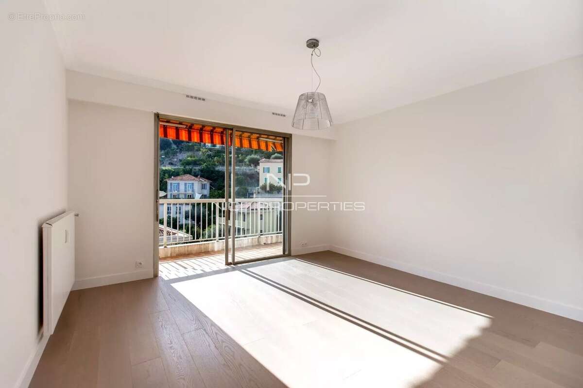 Appartement à BEAULIEU-SUR-MER