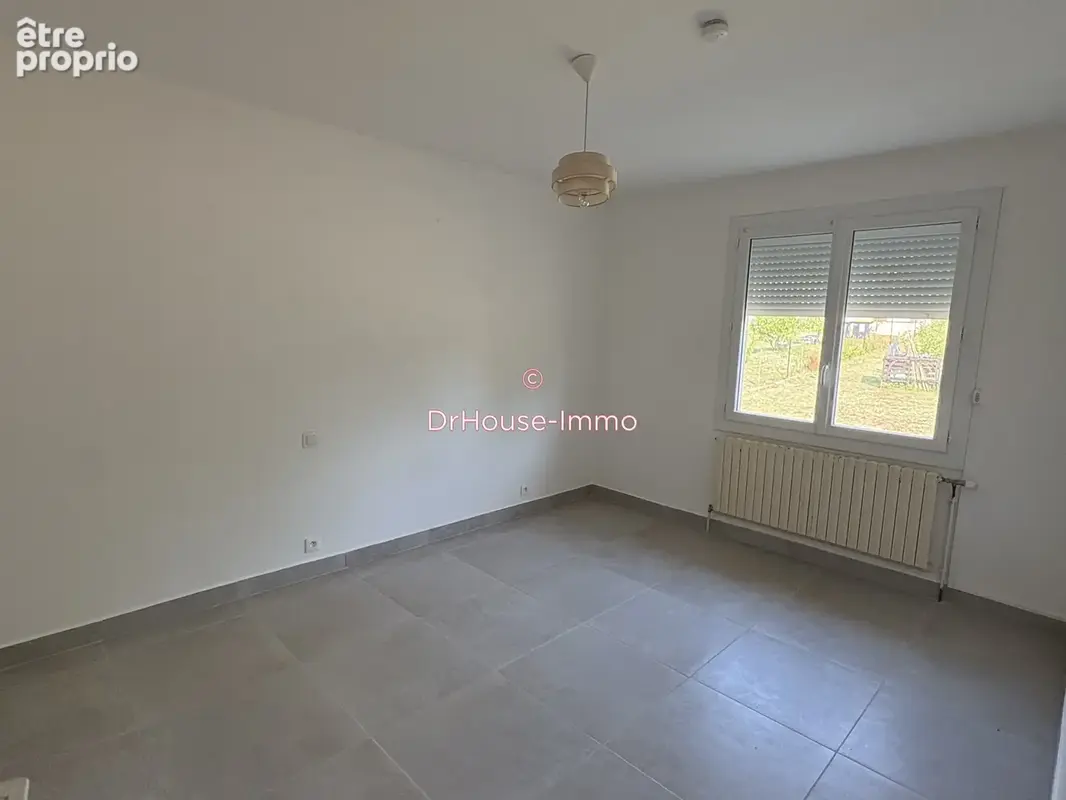 Maison 4 pièces 92 m² à vendre à Oyre (86220) - photo 12