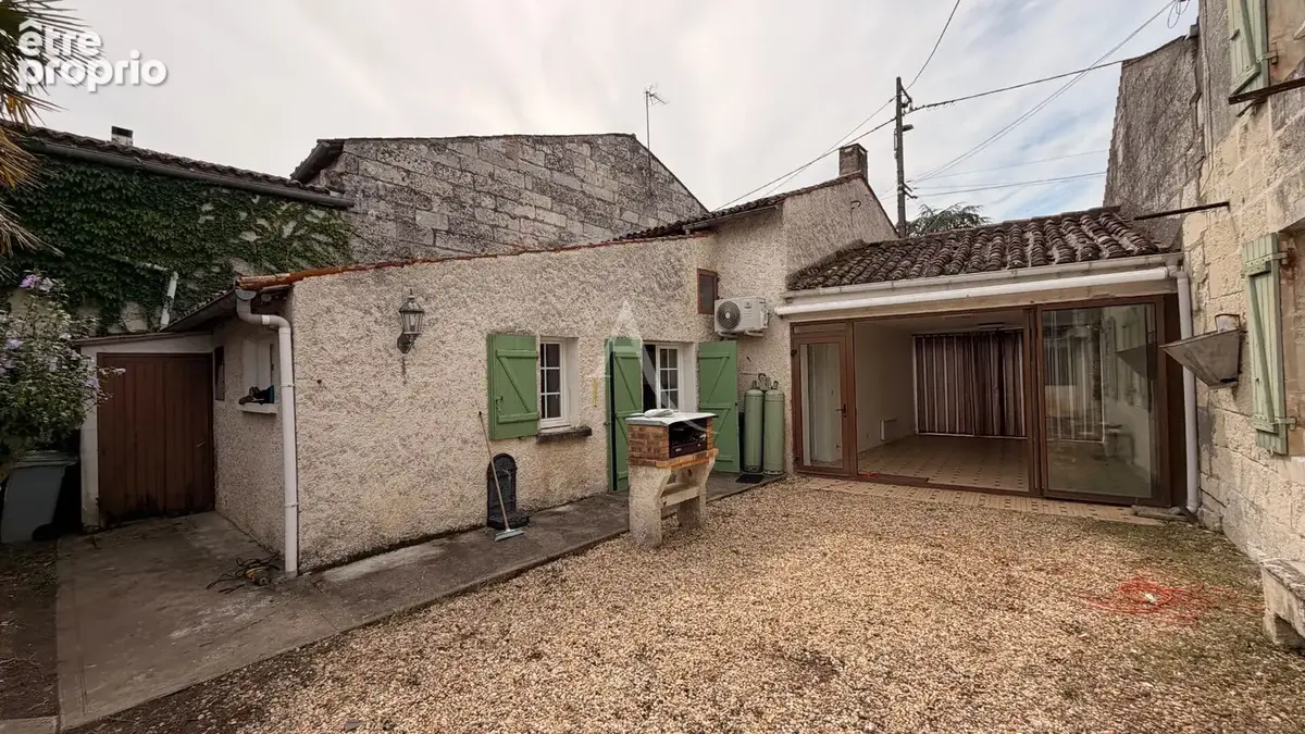 SAINTES-  Ensemble immobilier - photo 3