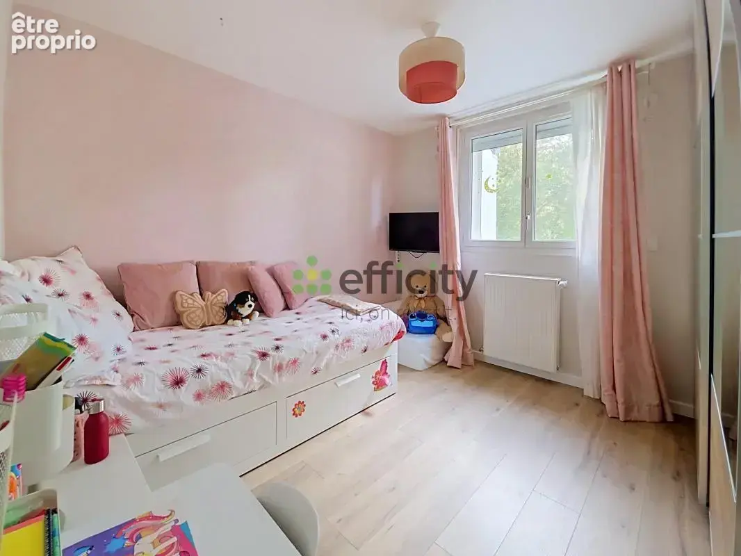Maison 6 pièces 83 m² à vendre à La Queue-En-Brie (94510) - photo 7