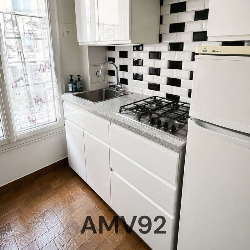Appartement à LA GARENNE-COLOMBES