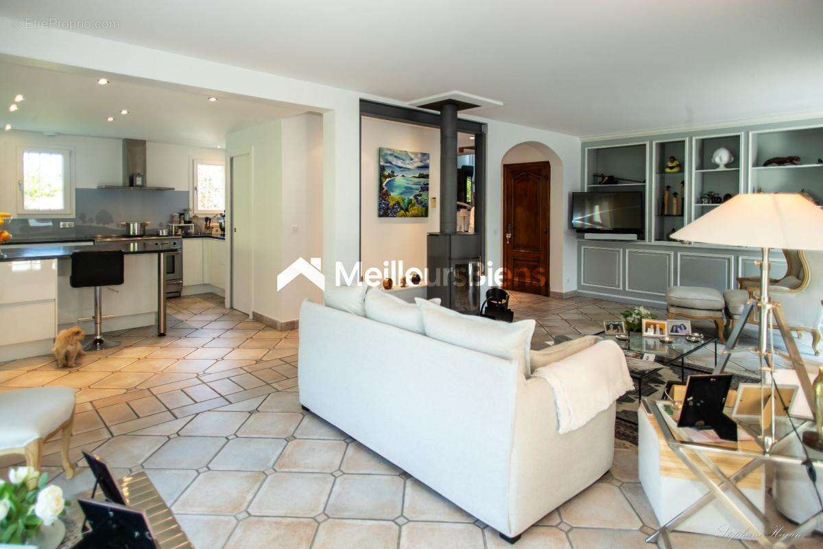 Maison à NEUVECELLE