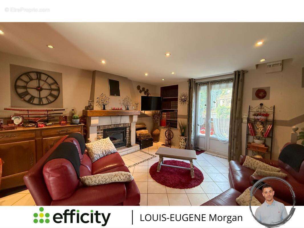 Maison à AVAILLES-LIMOUZINE