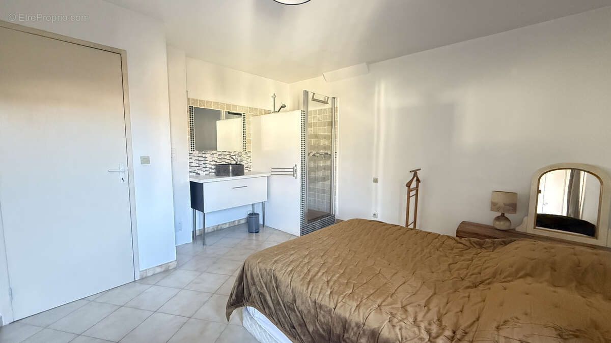 Appartement à APT