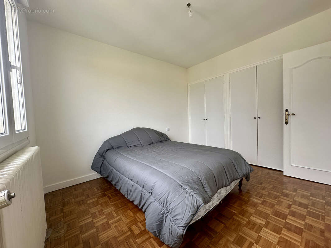 Trédarzec   Maison familiale 5 chambres avec potentiel de logement indépendant   Terrain de 1 120 m2 - photo 8