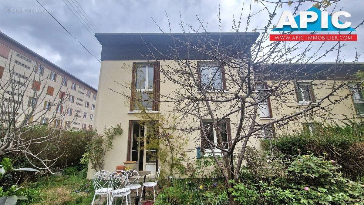 Maison à DEUIL-LA-BARRE