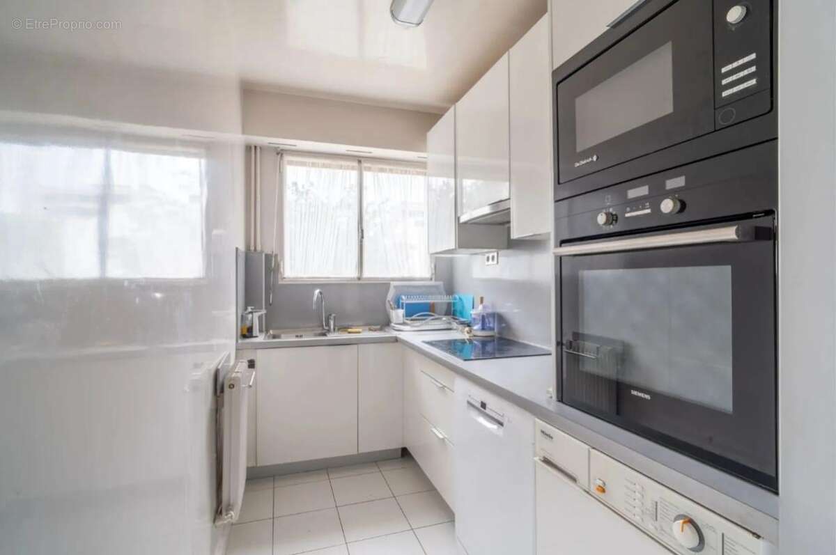 Appartement à PARIS-20E