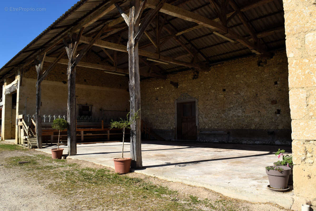 Maison à SARAMON