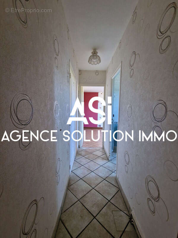 Maison à SAINT-PIERRE-LA-COUR