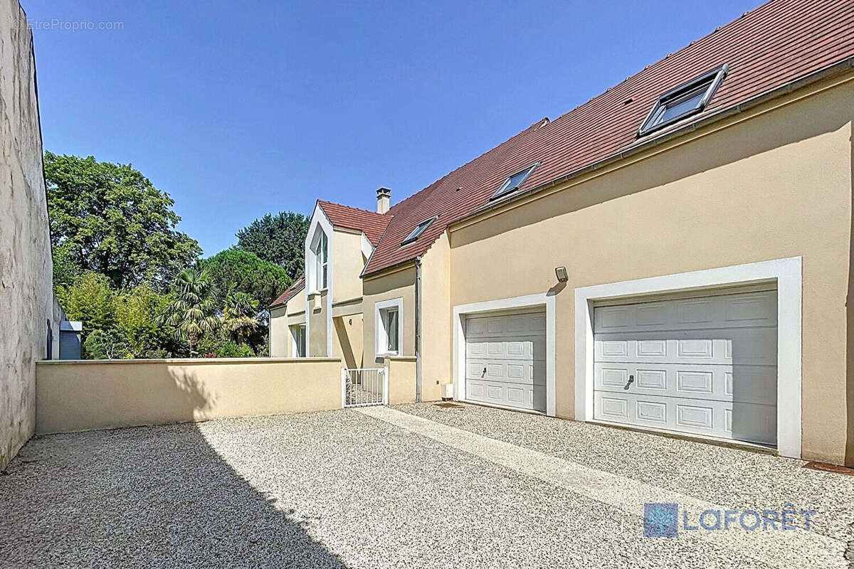 Maison à ARPAJON