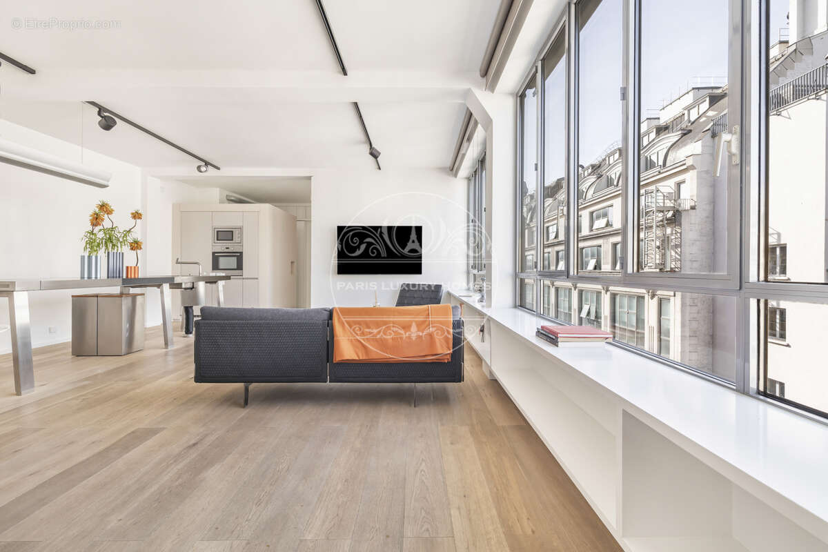 Appartement à PARIS-2E