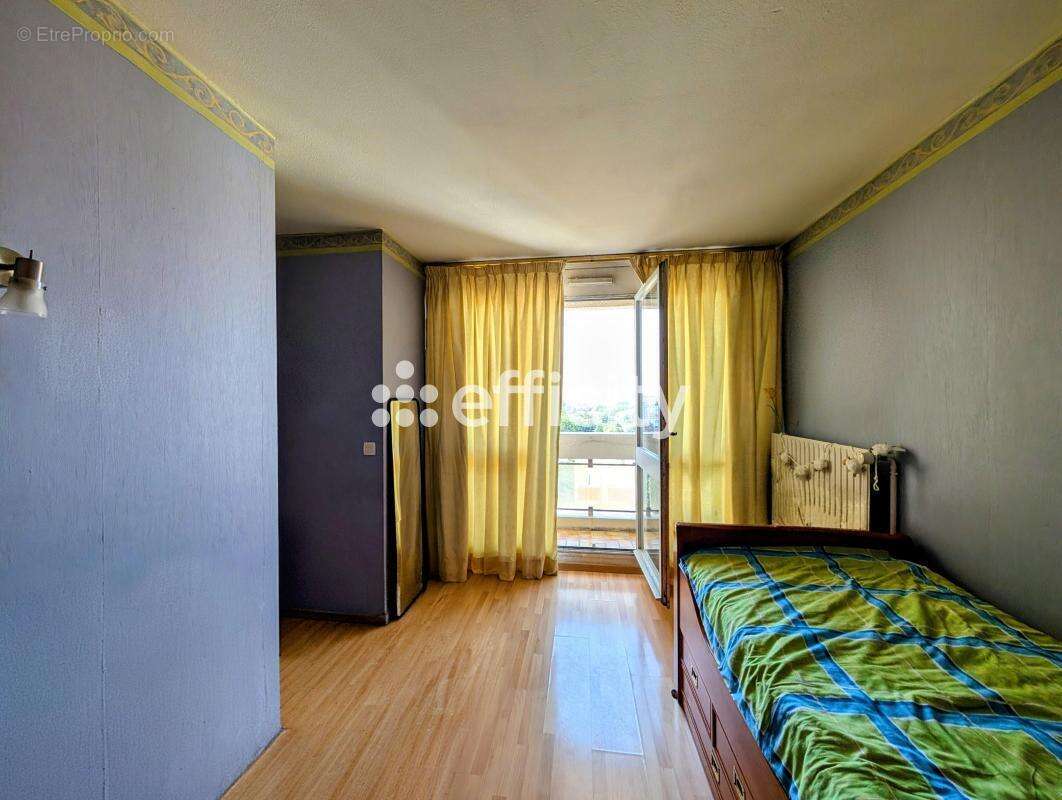 Appartement à ENGHIEN-LES-BAINS