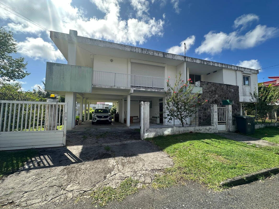 Maison à SCHOELCHER