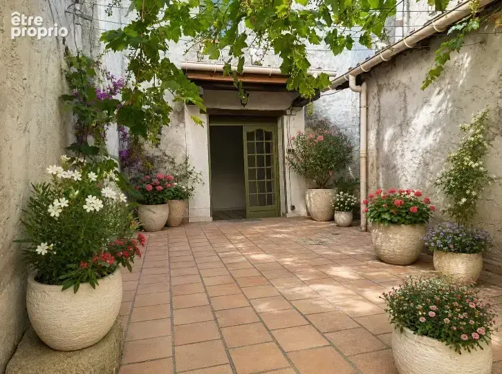 Photo Maison à Eyguieres au prix de 299 000€