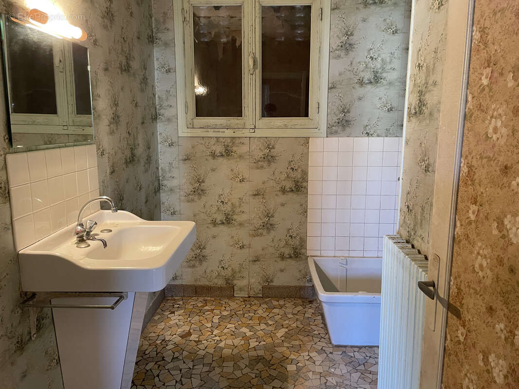 Maison à BONNY-SUR-LOIRE