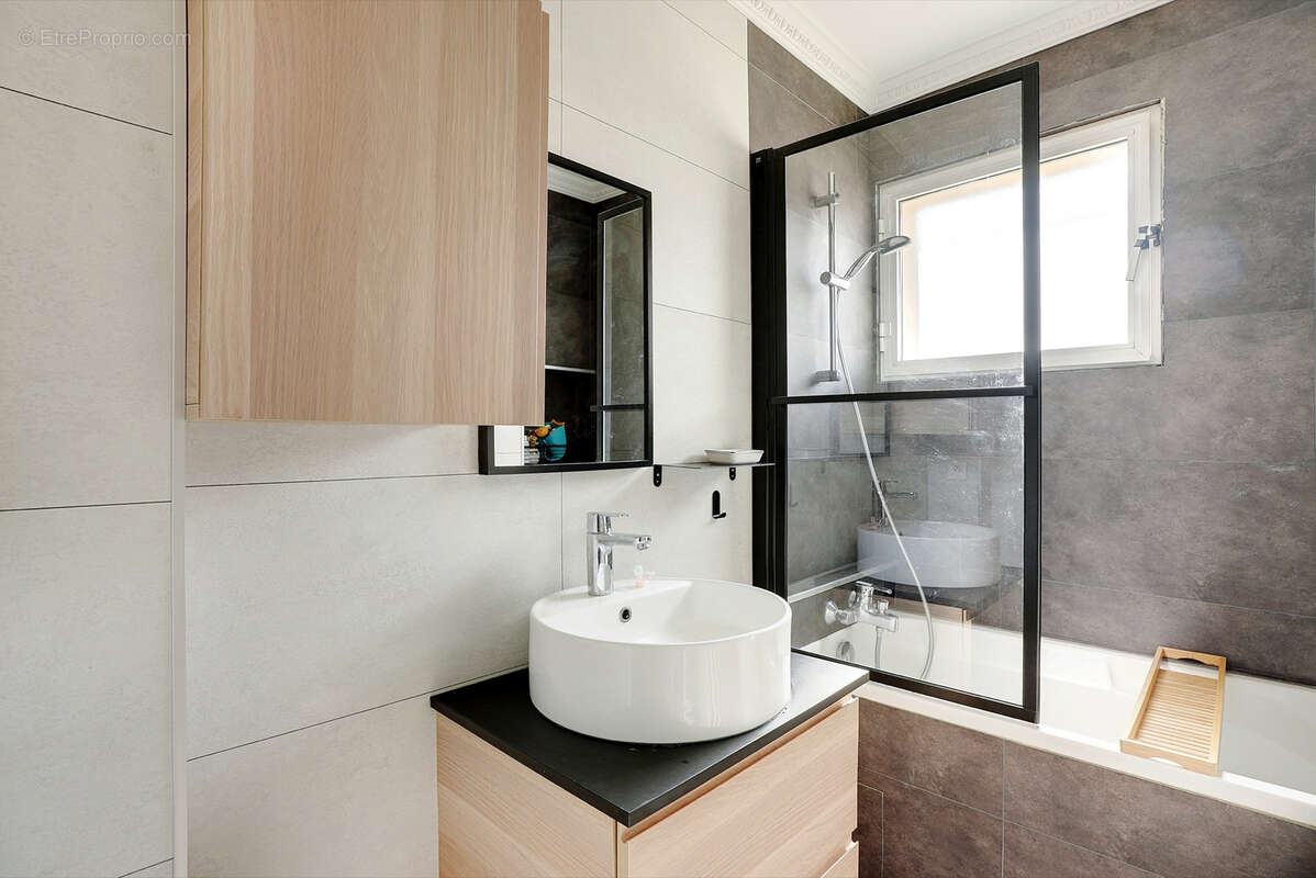 Appartement à NANTERRE