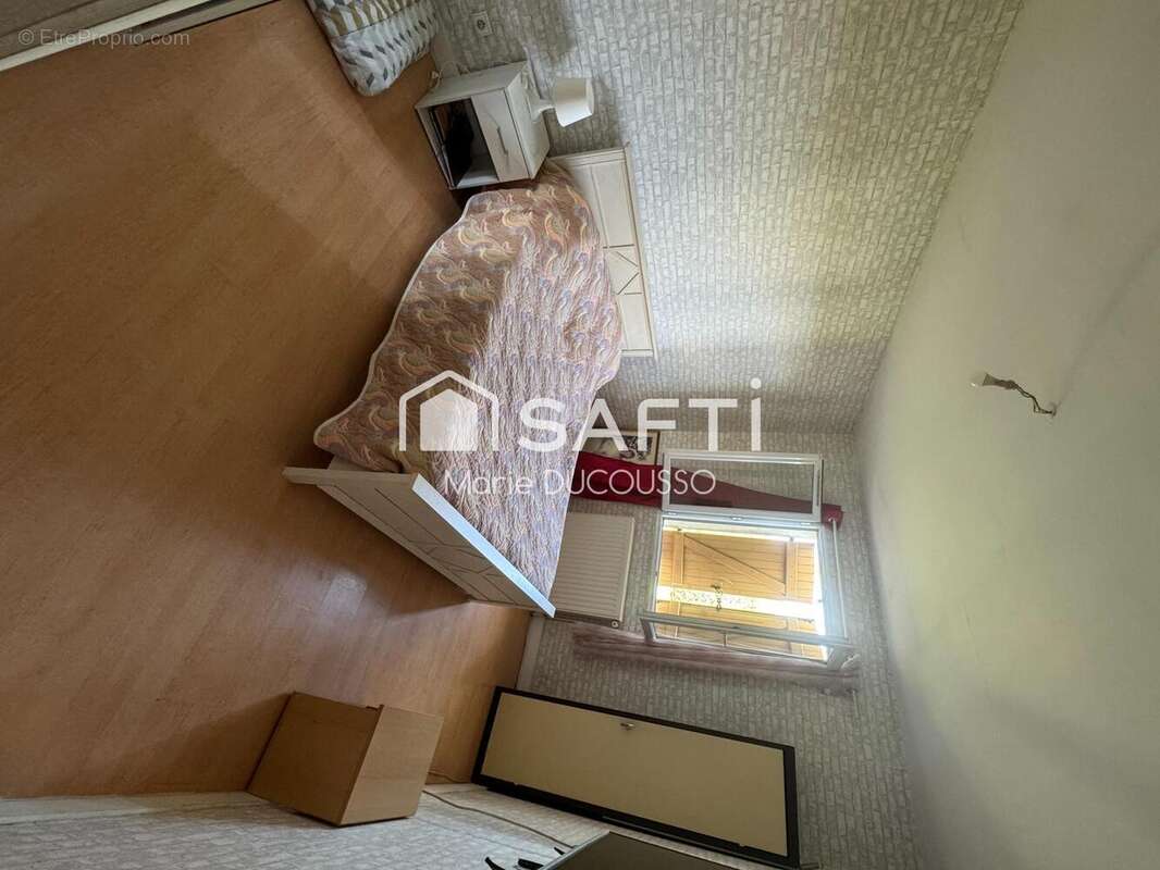 Maison 229 m² à Saint-Magne-De-Castillon  - photo 8