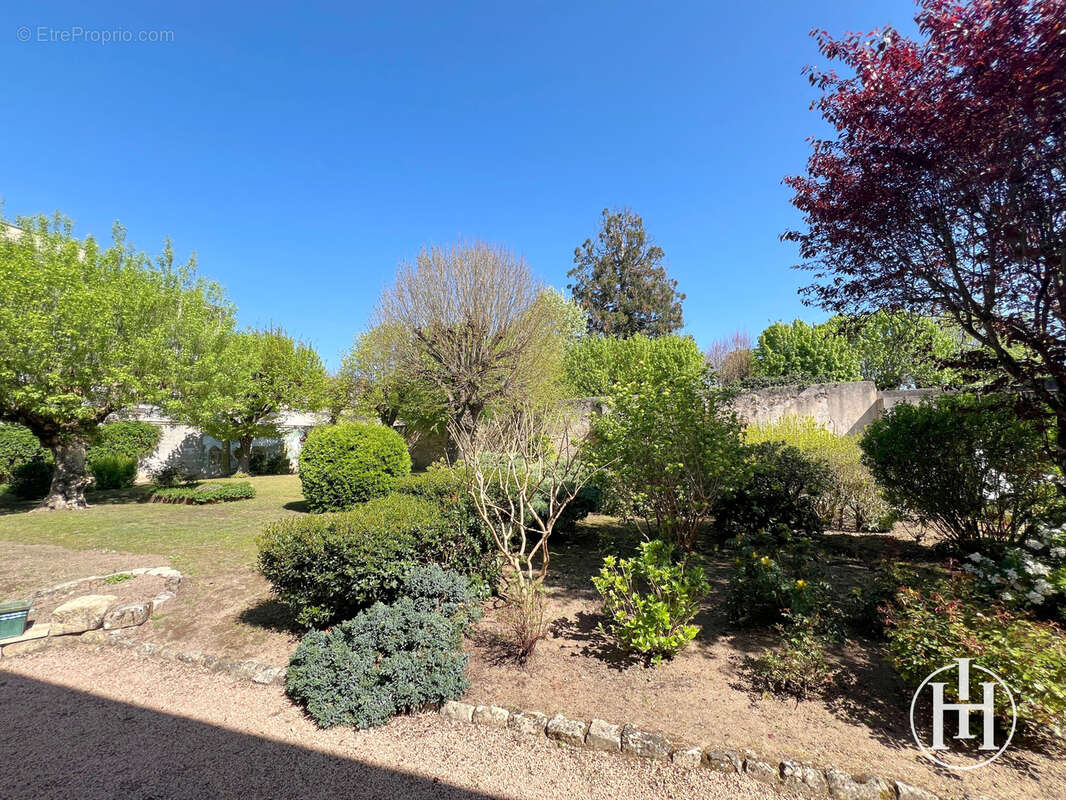 Appartement à SAINT-AMAND-MONTROND