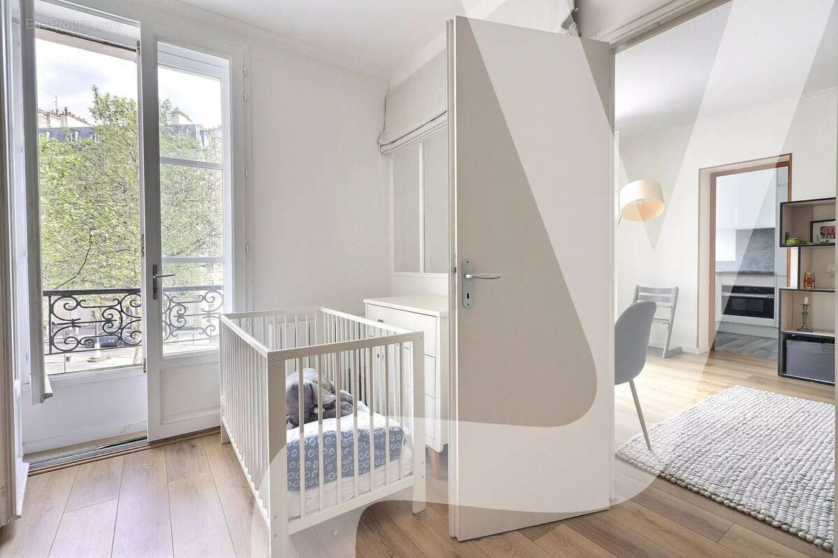 Appartement à PARIS-12E