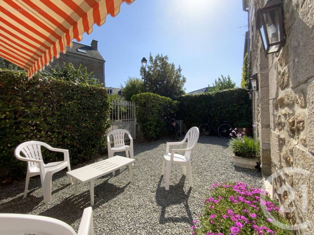 Maison à SAINT-BRIAC-SUR-MER