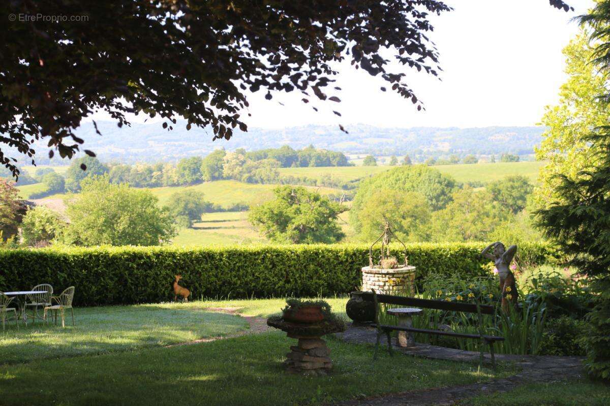 Maison à SAINT-DIDIER-SUR-ARROUX