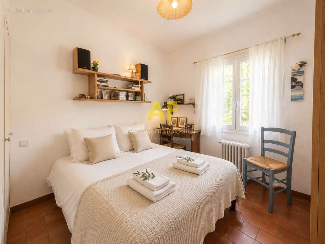 Maison provençale de plain-pied 3P avec vue mer   Domaine privé avec piscine, tennis et accès mer à pied - photo 8