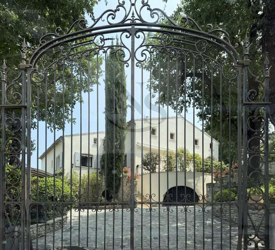 Maison à AIX-EN-PROVENCE