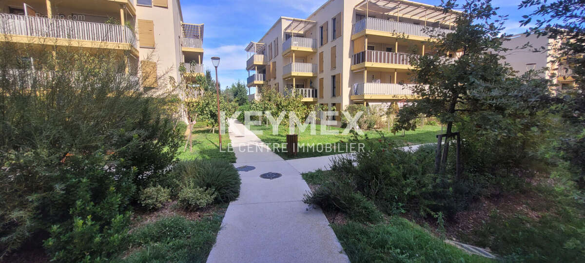 Appartement à SOLLIES-PONT