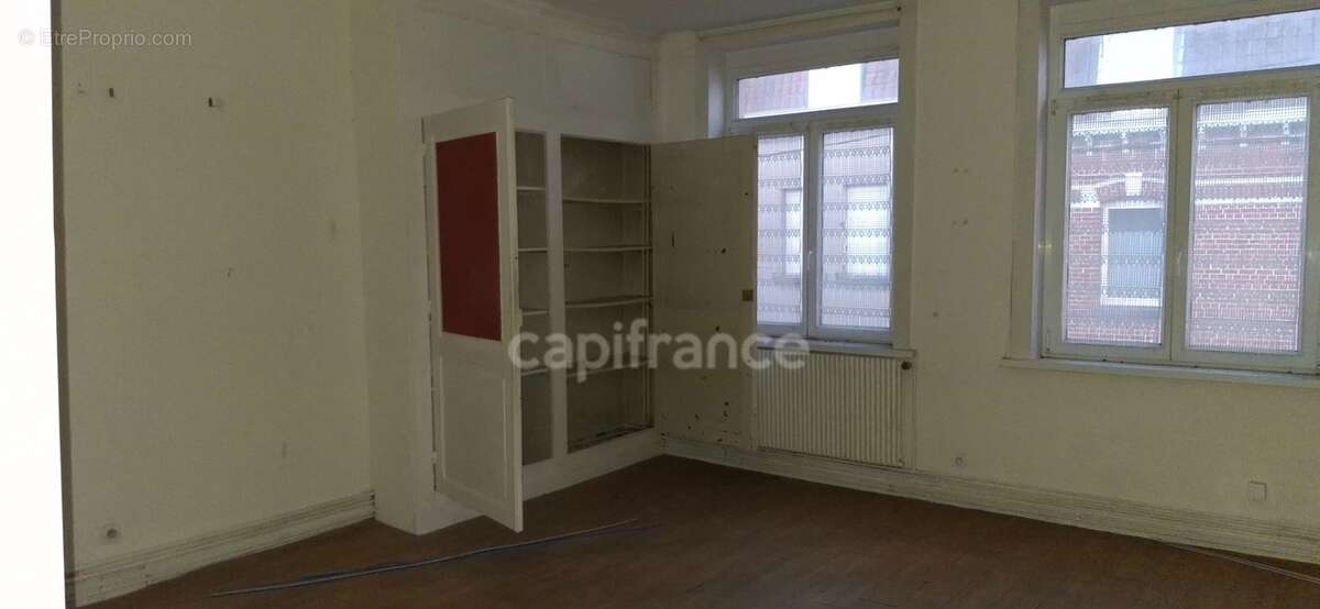 Maison à vendre 7 pièces à Laventie (62)  88 000 euros - photo 5