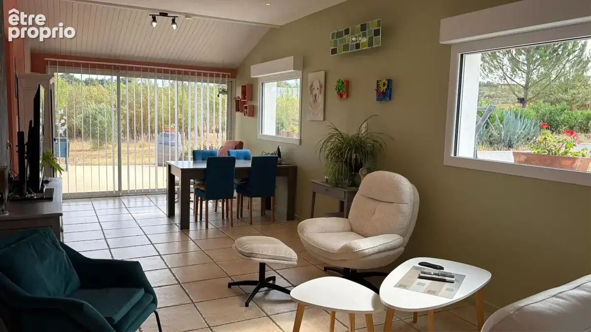 Maison de plain-pied avec piscine sur 3,65 hectares de terrain clos et arboré - photo 7