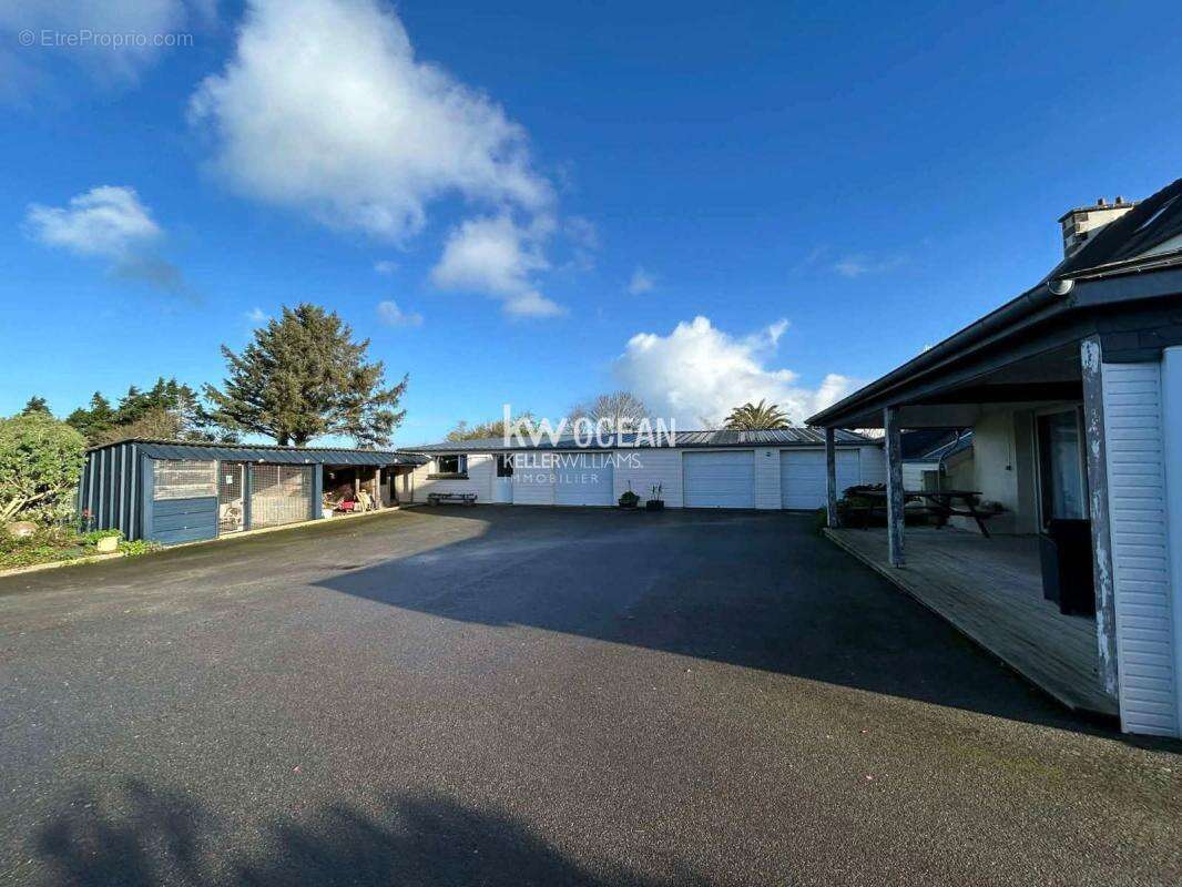 Maison à BEUZEC-CAP-SIZUN