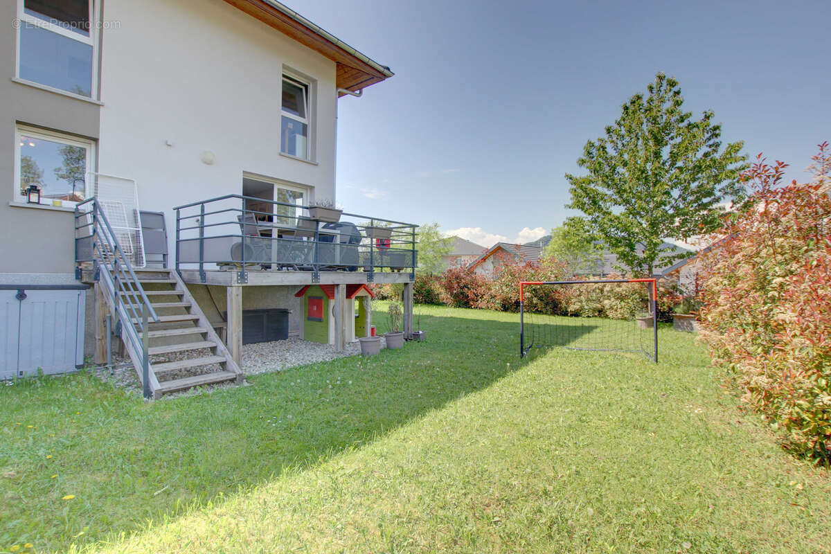 Maison à ALBY-SUR-CHERAN