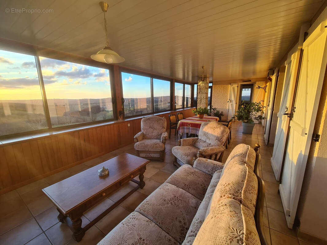 Maison à MONTROZIER