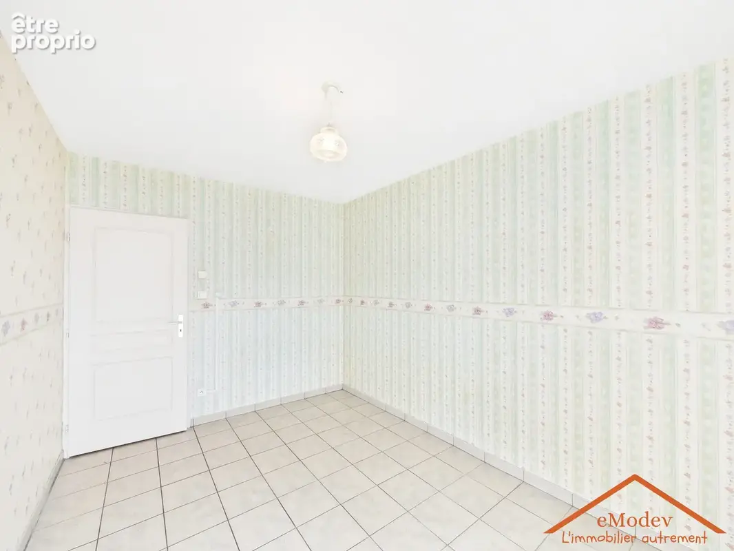 Appartement 3 pièces 72 m² à vendre à Thaon-Les-Vosges (88150) - photo 8