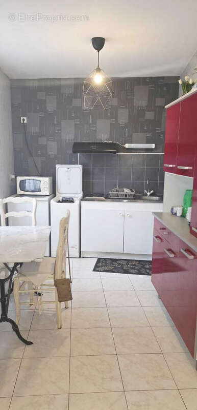 Maison à OBJAT