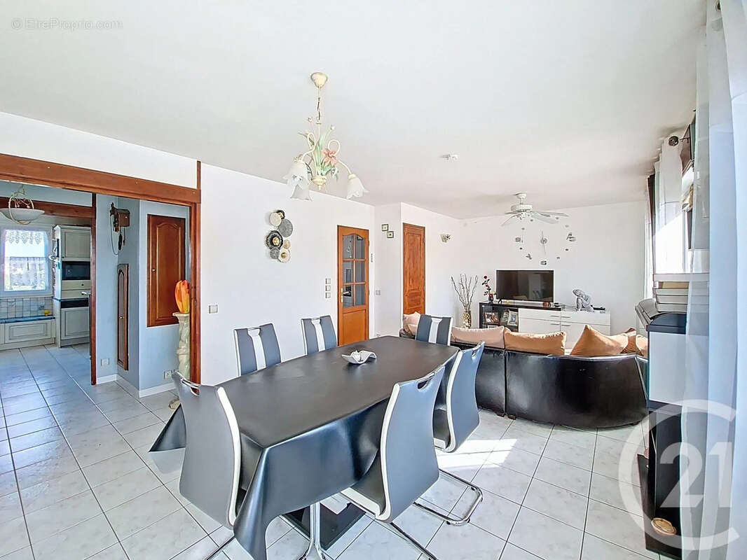 Appartement à FEYZIN