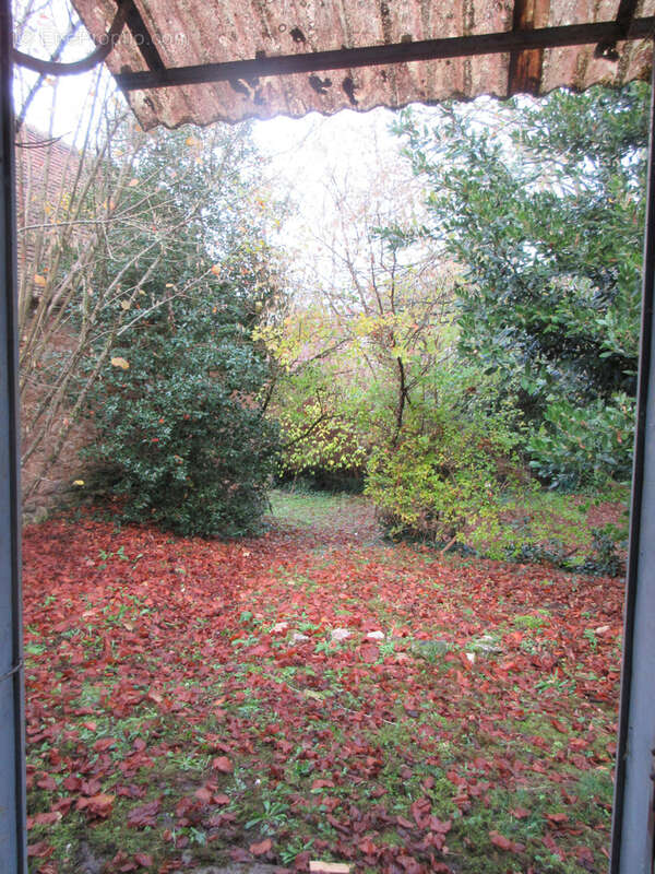 Maison à LE PONT-CHRETIEN-CHABENET