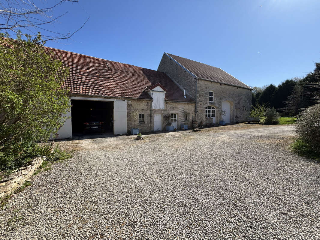 Maison à BISSEY-LA-COTE