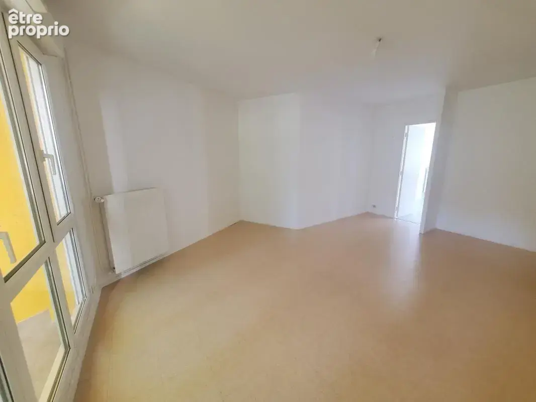 Beau T3 avec balcon, cave et stationnement extérieur - photo 6