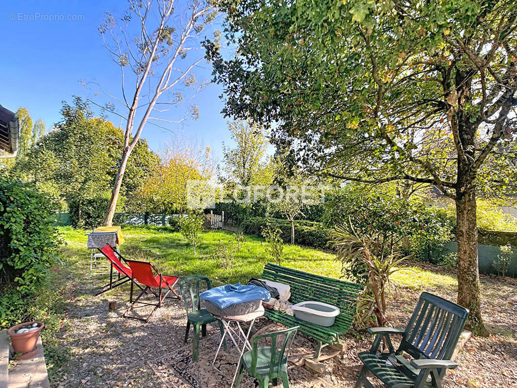 Maison à SAINT-VICTURNIEN